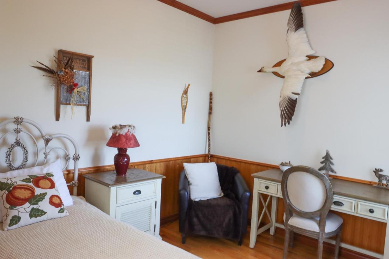 Bed & Breakfast, Gite La Princesse Des Champs Boischatel Luaran gambar