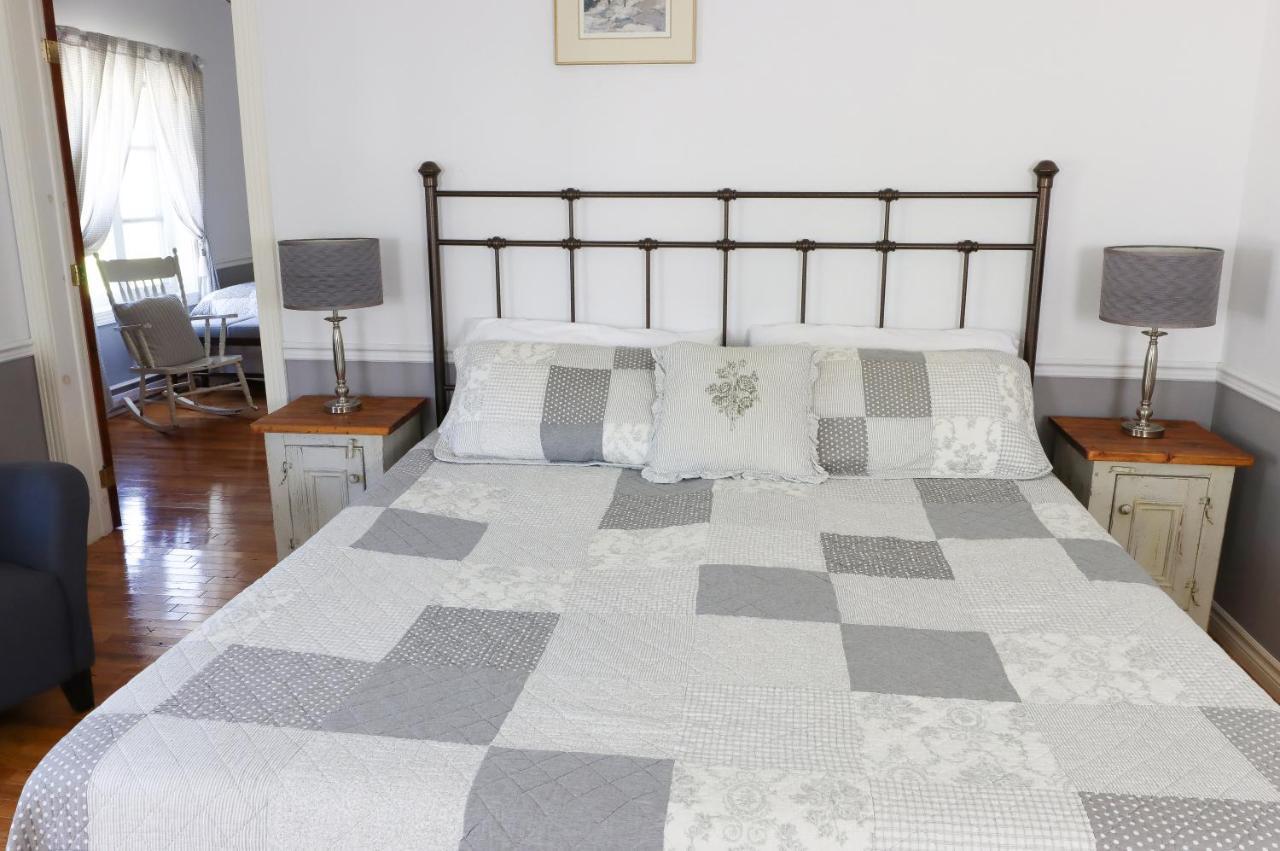 Bed & Breakfast, Gite La Princesse Des Champs Boischatel Luaran gambar